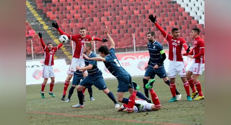 Два гола от засада подариха победата на ЦСКА срещу „Дунав“