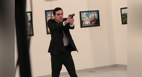 Руският посланик е бил разстрелян с 11 куршума, ето какво още е крещял убиеца