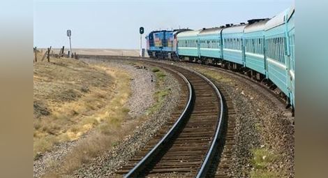 БДЖ осигурява над 13 500 допълнителни места във влаковете за празниците
