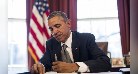 Барак Обама подписа закон за отбраната