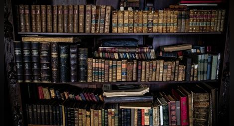 Книголюбител плати 1 550 долара за забравени библиотечни книги у дома