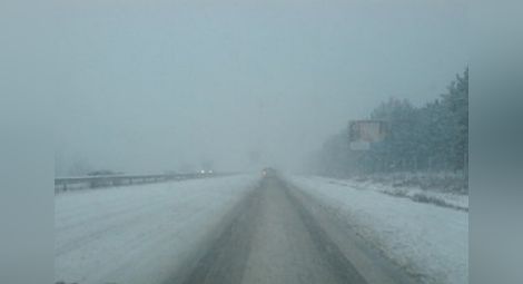 Пътищата в страната са проходими при тежки зимни условия