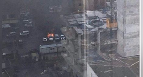Експлозия в Измир! Кола бомба избухна пред съдебната палата 