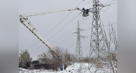 ЕНЕРГО-ПРО: Възстановено е електрозахранването в над 200 населени места в Североизточна България