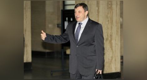 Алексей Петров ще отговаря пред съда за пране на пари