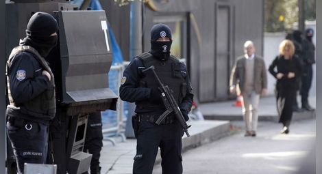 Разкриха самоличността на терориста от „Рейна“ в Истанбул, 25 са арестувани