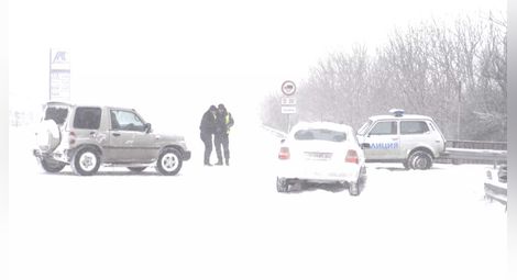 Нови снеговалежи, по-значителни в Южна България