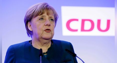 Ангела Меркел: Ще търсим диалог с новия американски президент