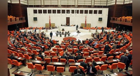 Турция отива на референдум за увеличаване правомощията на президента
