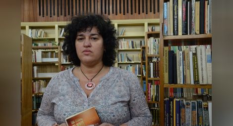 За Димитринка Костадинова четенето е естествено колкото и дишането