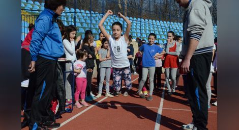 200 русенски деца мериха сили на „Лъвски скок“