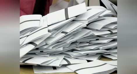 Прокуратурата: Бюлетините за референдума са преброени грешно, гласовете стигат, за да е задължителен