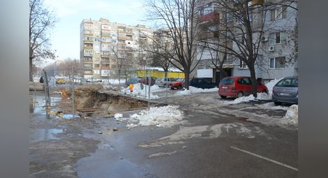 Липсващи муфи бавят зариването на дупката от аварията на „Чипровци“