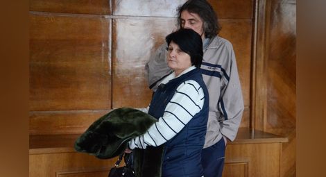 Условно наказание за румънка, опитала да подкупи полицаи