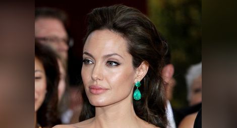 Учени: Генът „Анджелина Джоли” не позволява на мозъка да расте