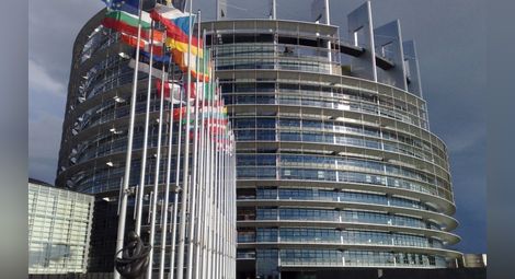 Европейският парламент обеща край на скандалите с хранителни продукти