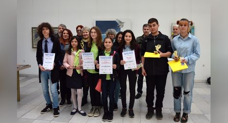 Талантливи млади художници получиха полските си награди