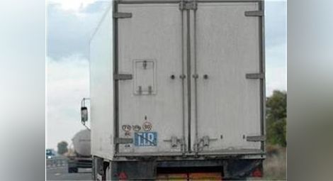 От 16.00 часа се ограничава движението на камиони над 12 тона по магистралите