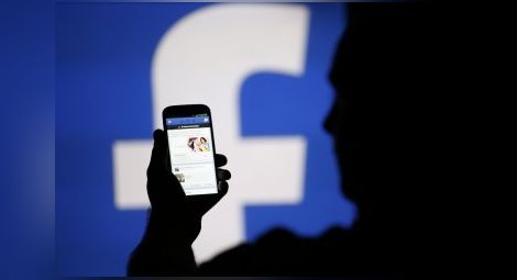 "Фейсбук" блокира 30 000 акаунта във Франция заради фалшиви новини