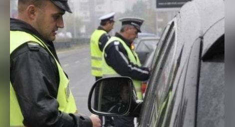Полицията издирва шофьор, прегазил пешеходец на АМ "Тракия"