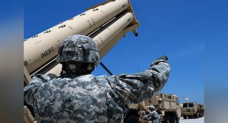 Страшна игра на нерви! САЩ врат ракети Patriot под носа на Русия