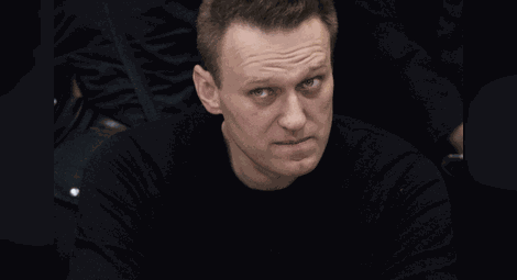Опозиционерът Навални се върна в Русия и зове за протести
