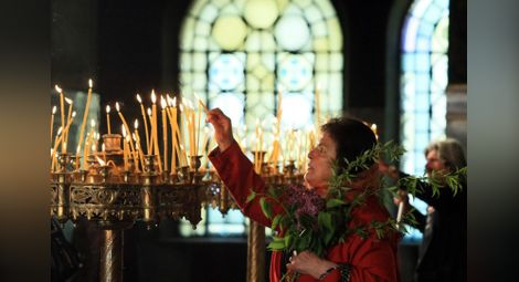 Православната църква чества паметта на Св. Наум