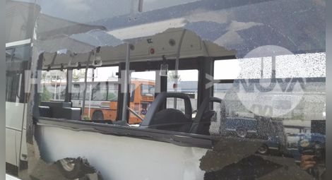 Стрелба по автобуси на градския транспорт в Пловдив
