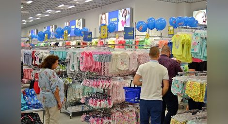 Полска верига обяви специални отстъпки при отварянето на магазина си в Мол Русе