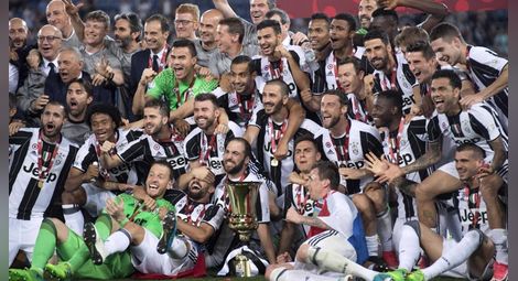Безапелационен Ювентус триумфира с Купата на Италия