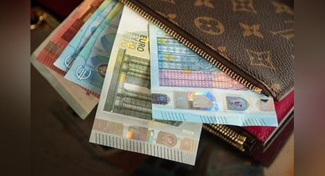 Румънският министър на труда подготвя най-голямото увеличение на заплатите