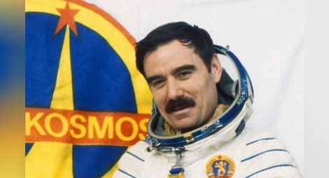 Космонавтът Георги Иванов е в реанимацията на ВМА