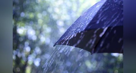 Времето: Жълт код за силен дъжд в 7 области