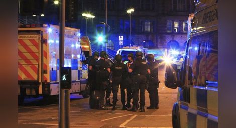В Манчестър се провежда полицейска операция