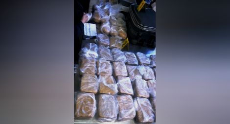 18 килограма хероин извадени от турски камион с домати
