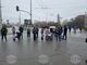 Граждани затвориха бул. „Владимир Вазов“ преди моста „Чавдар“, протестират срещу въвеждането на зелена зона в „Сухата река“ и „Хаджи Димитър“