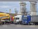 Интензивен е трафикът за товарни автомобили на някои от граничните пунктове с Гърция, Румъния, Сърбия и Турция