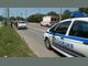 Полиция спаси от гнева на 40 души шофьор, блъснал две изскочили пред колата му деца