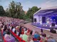 Актьори напълниха Летния театър във Велико Търново със спектакъла "Поетите Live"