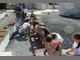 Децата от инициативата „Еколято“ боядисаха пейките на сцена „Театрон“ в древния Абритус