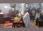 В плевенския храм "Свети Николай" вярващи се събраха на света Василиева литургия и Велик маслосвет за здраве и прогонване на всяка болест