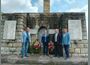 Кметът на Смолян и областният управител поднесоха венци пред паметника на загиналите във войните